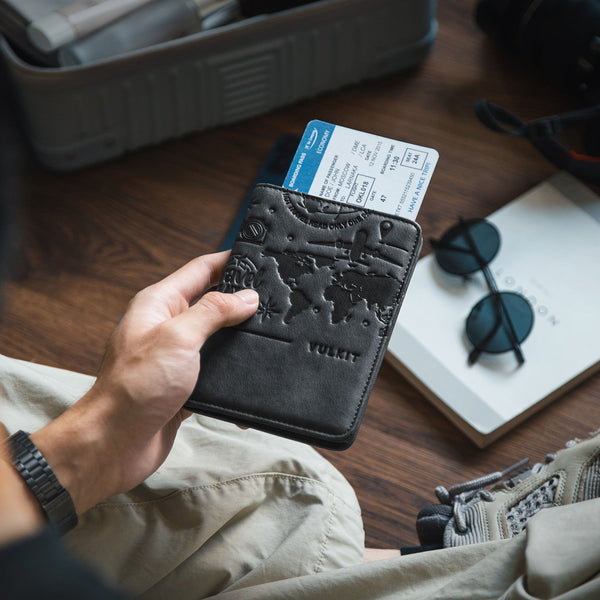 VPW102-  Passport Holder For Travel With Magnetic Closure,With/Without Airtag Holder