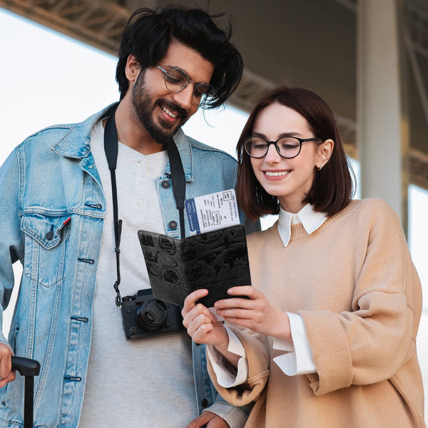 VPW102-  Passport Holder For Travel With Magnetic Closure,With/Without Airtag Holder