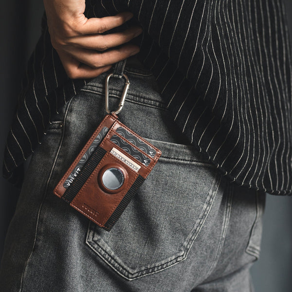 VW111- Vertical Wallet with D buckle & AirTag Slot